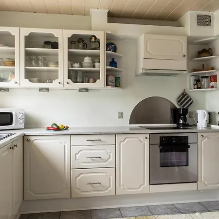 2 Bedroom Beautiful In Sjllands Odde Hotel